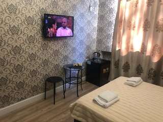 Отель HOTEL FREEDOM 1 Пицунда Трехместный номер-2
